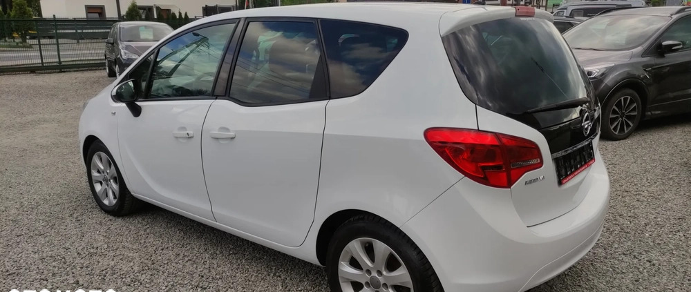 Opel Meriva cena 21900 przebieg: 183000, rok produkcji 2011 z Włoszczowa małe 46